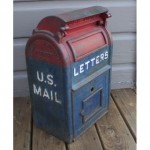 vintage 1930s cast iron mailbox