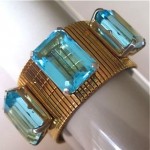 vintage 1940s aquamarine glass bracelet