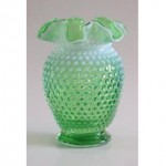 vintage 1940s fenton hobnail vase