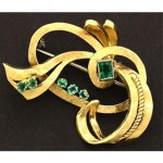 vintage 18k emerald brooch