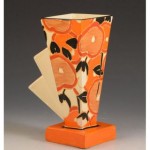 vintage 1933 clarice cliff vase